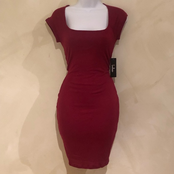 NWT. Lulus Body-con Dress - Picture 3 of 4